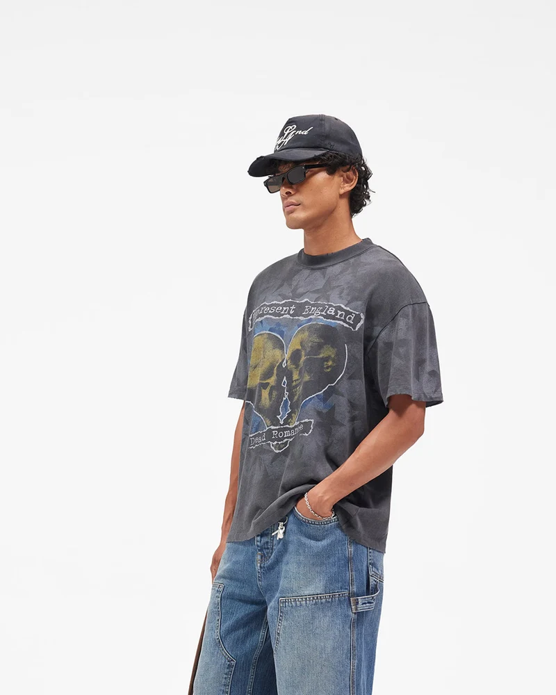 Romance T-Shirt - Vintage Black