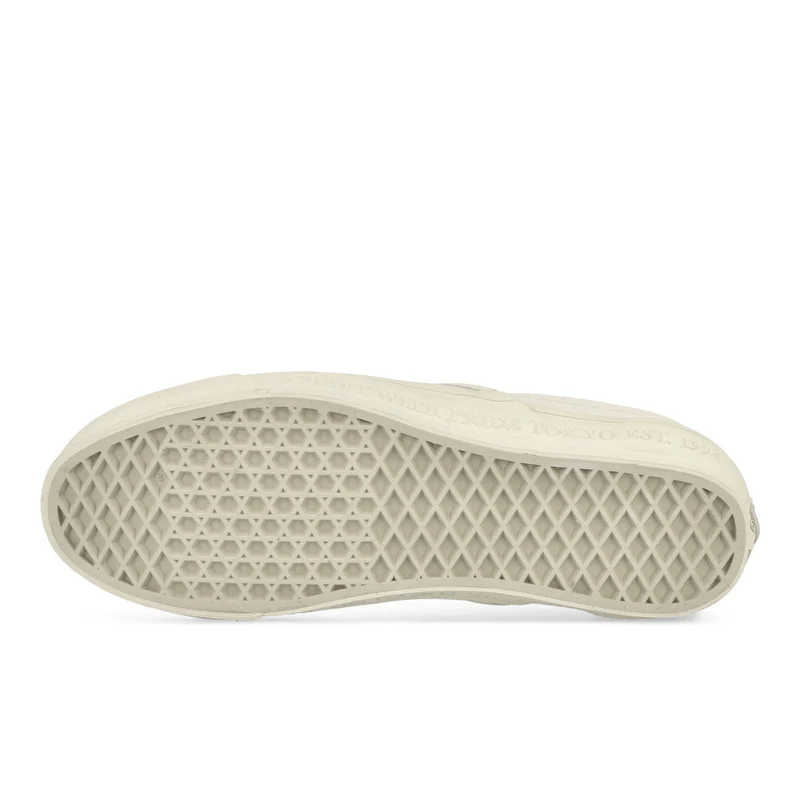 OTW Classic Slip On 98