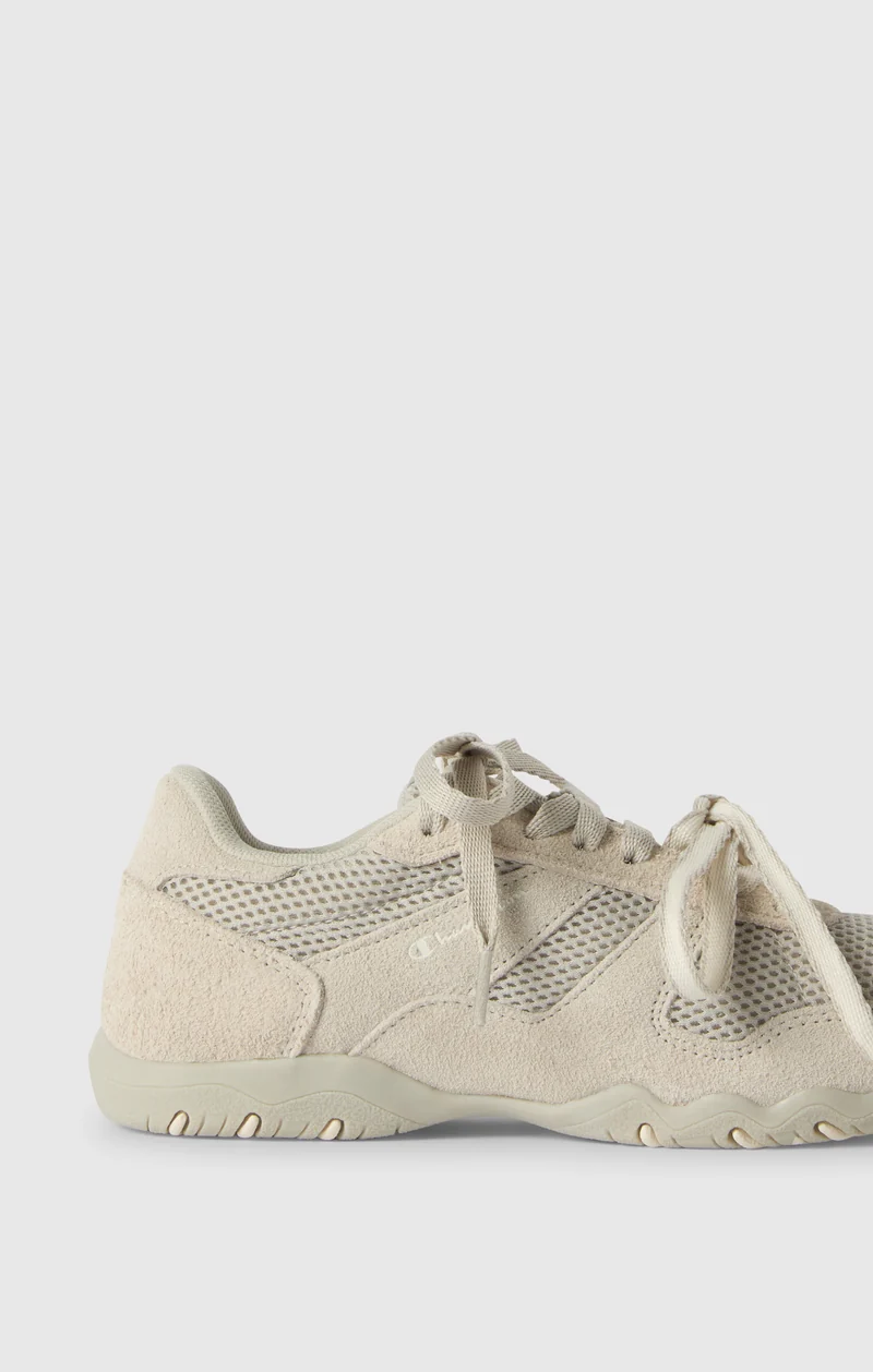 Unisex Low Pro 00s Court Trainers