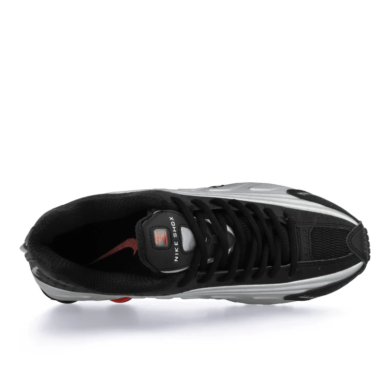Shox R4