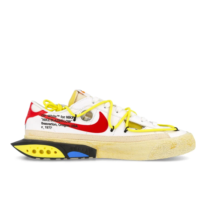 Blazer Low 77