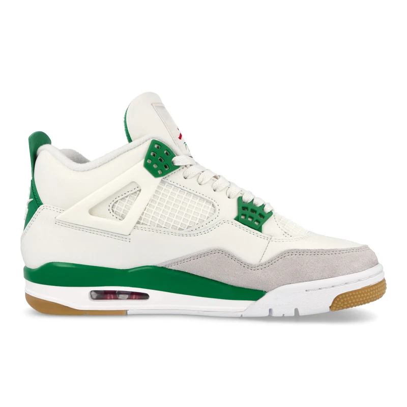 Nike SB x Air Jordan 4
