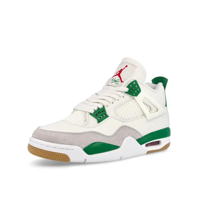 Nike SB x Air Jordan 4