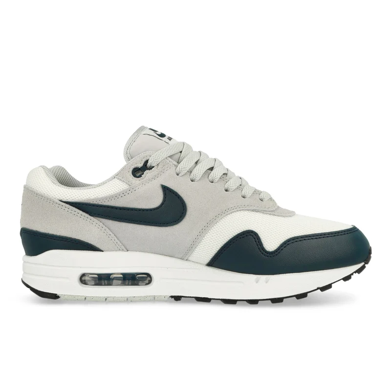 Air Max 1 Essential