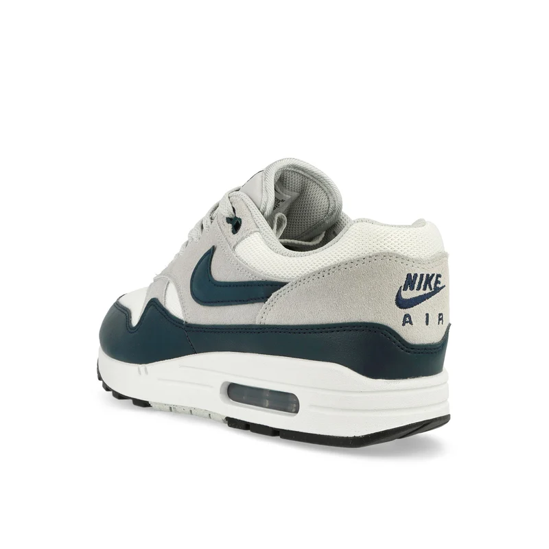Air Max 1 Essential