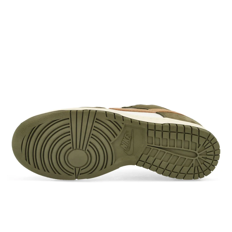 Dunk Low Retro Premium