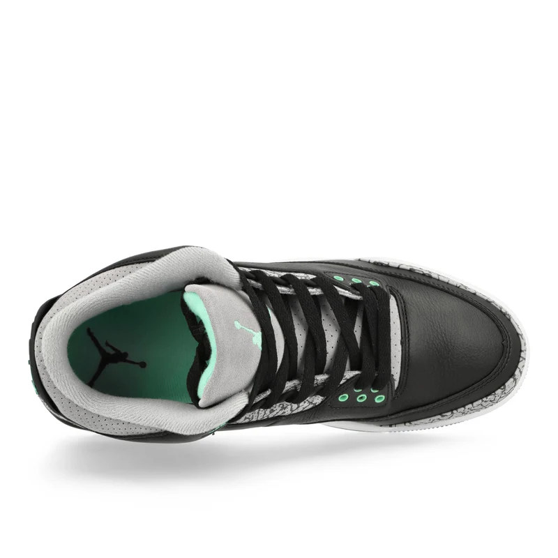 Air Jordan 3 Retro