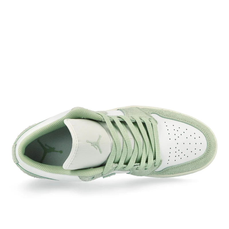 Air Jordan 1 Low SE