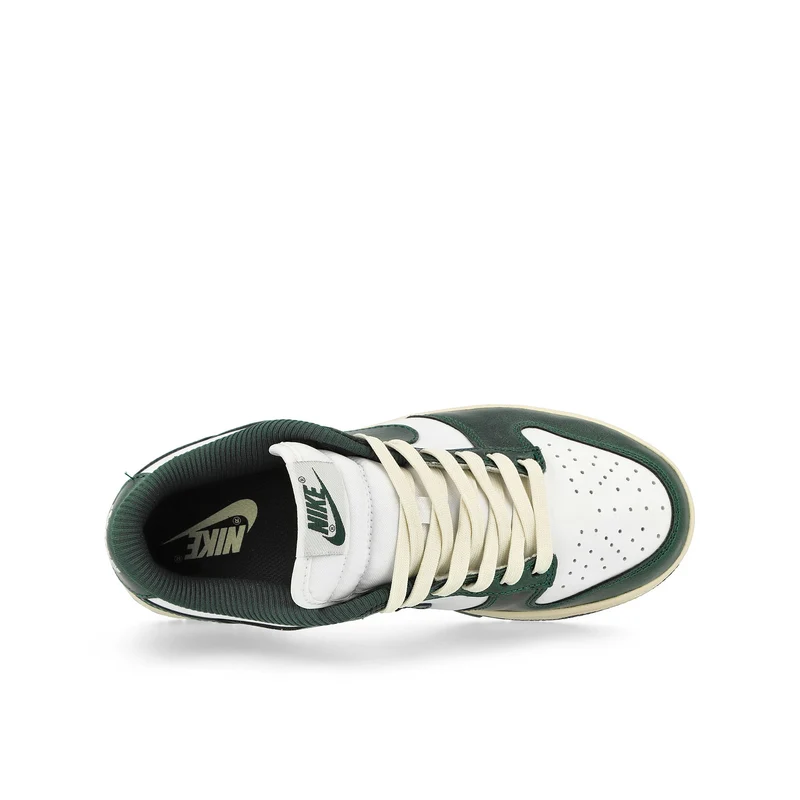 W Dunk Low