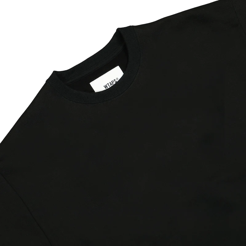 Obj 01 / Sweater / Cotton. Beak