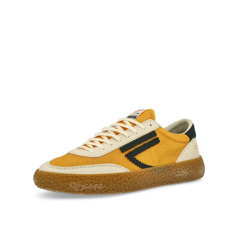 4.05 Polly Pineapple