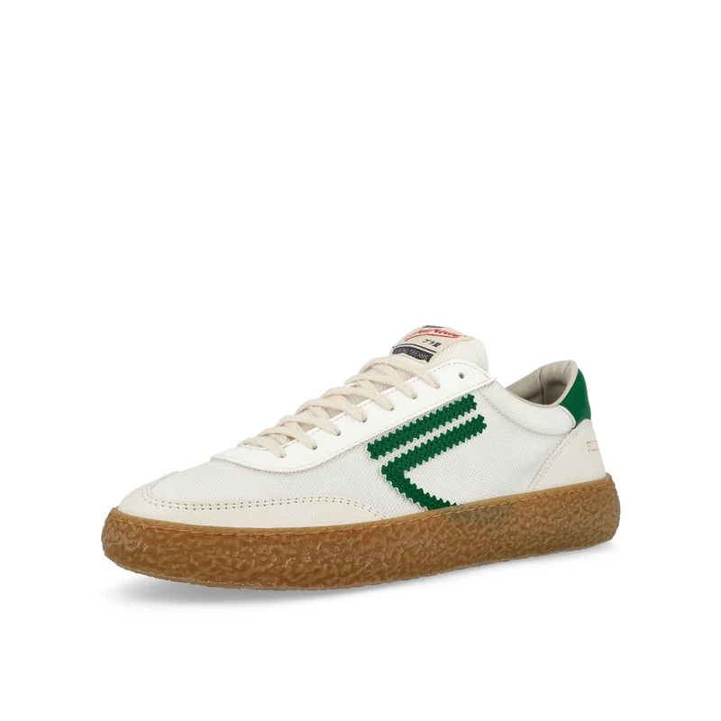 4.05 Polly Evergreen