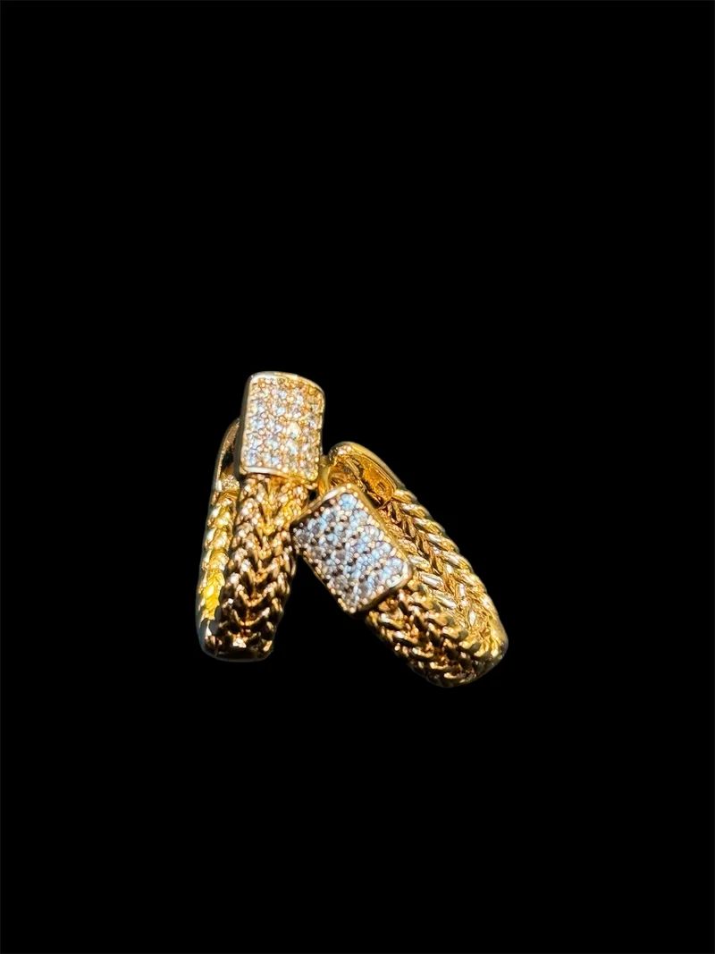 Gold and stone studs earrings
