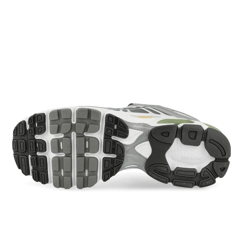 Air Max Moto 2K