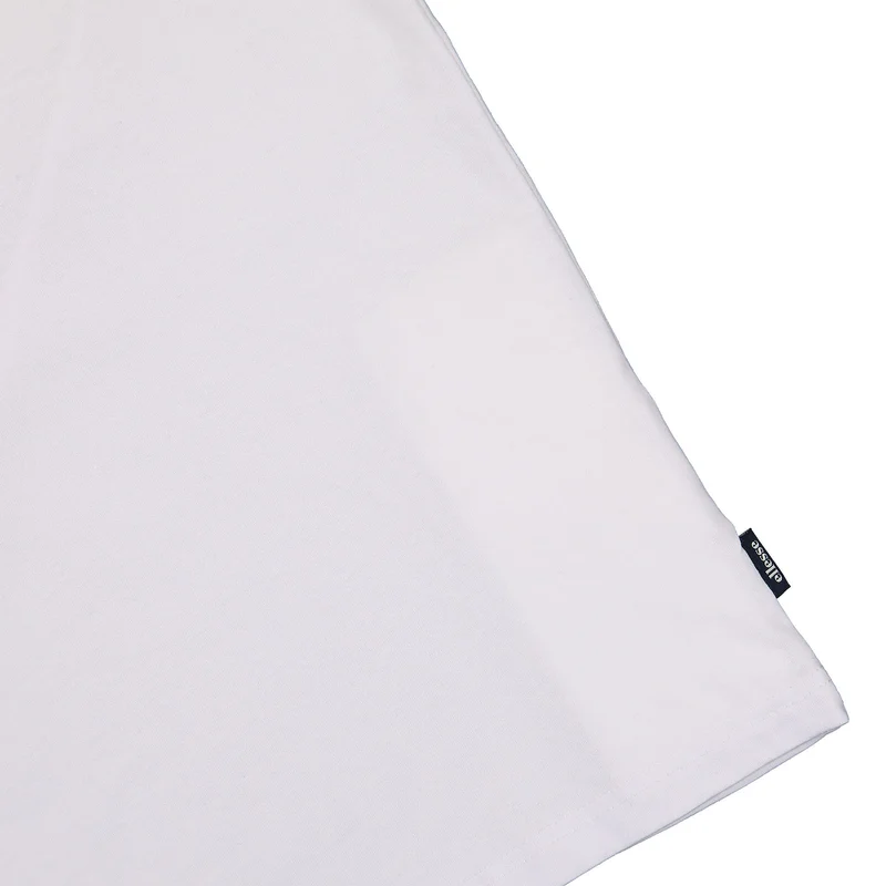 Lascio Tee