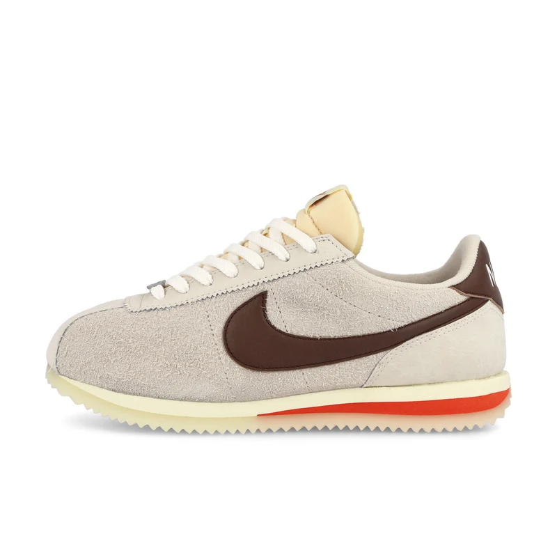 Wmns Cortez 23