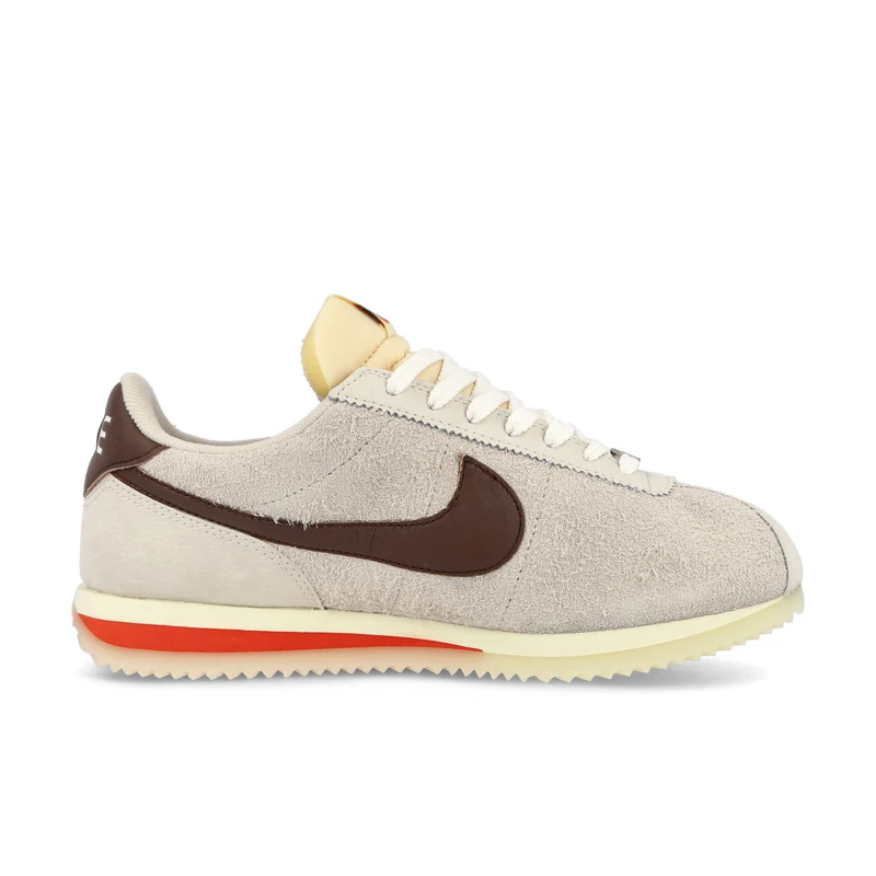 Wmns Cortez 23