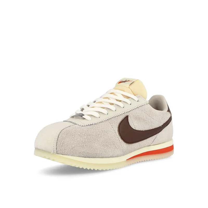 Wmns Cortez 23