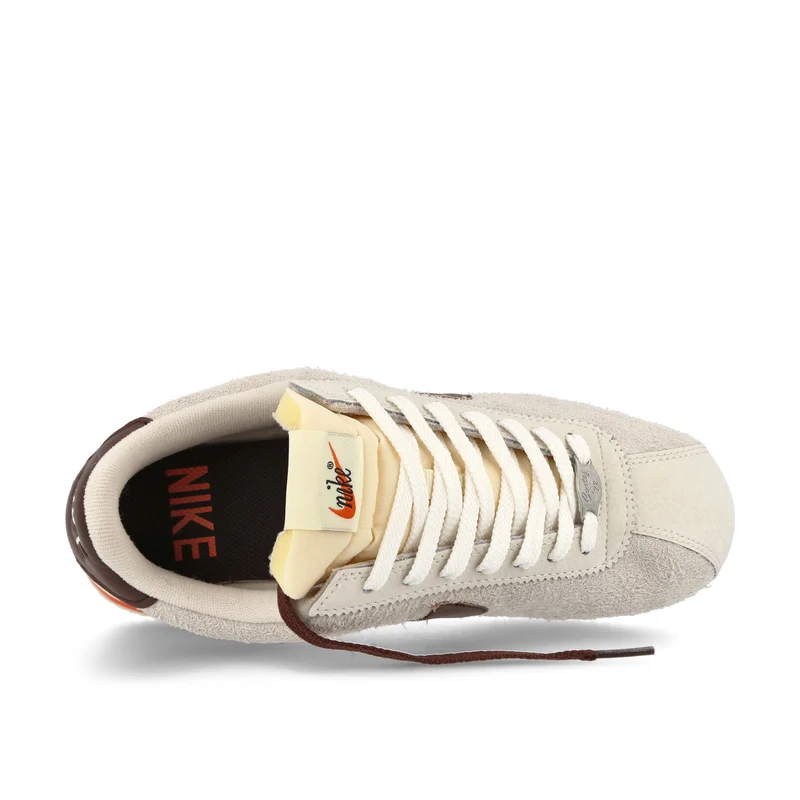 Wmns Cortez 23