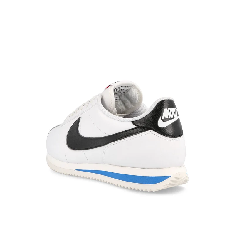 W Cortez