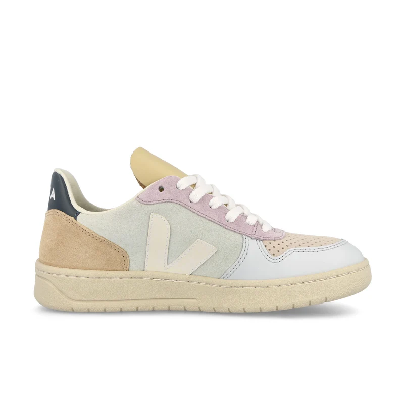 W V-10 Suede