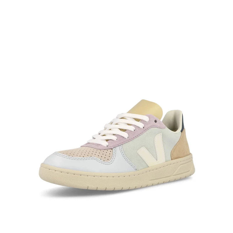 W V-10 Suede