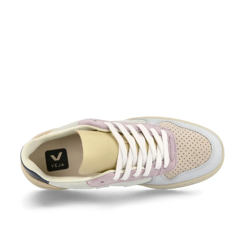 W V-10 Suede