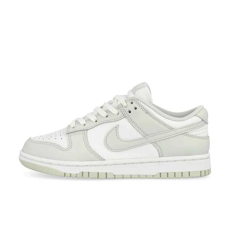 W Dunk Low