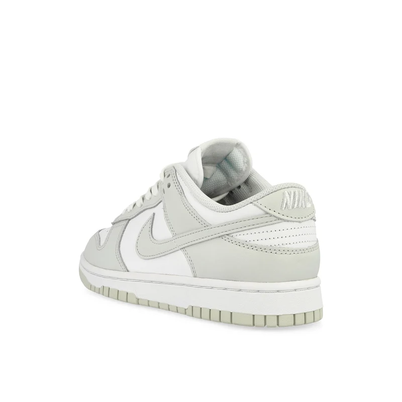 W Dunk Low