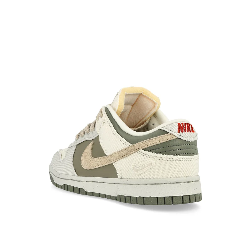 W Dunk Low