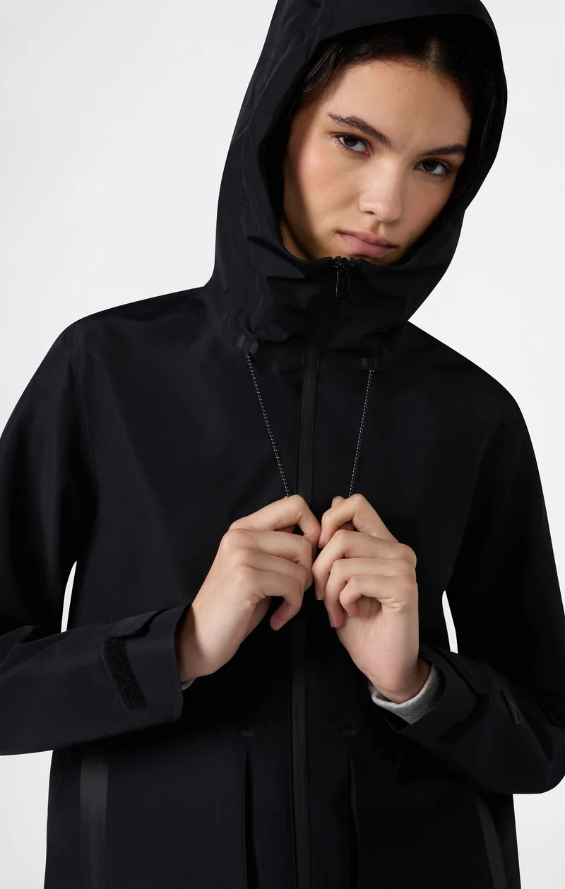 Women’s Lightweight Shell Hooded Jacket