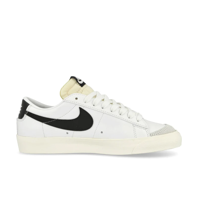 W Blazer Low 77