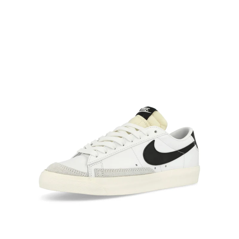 W Blazer Low 77