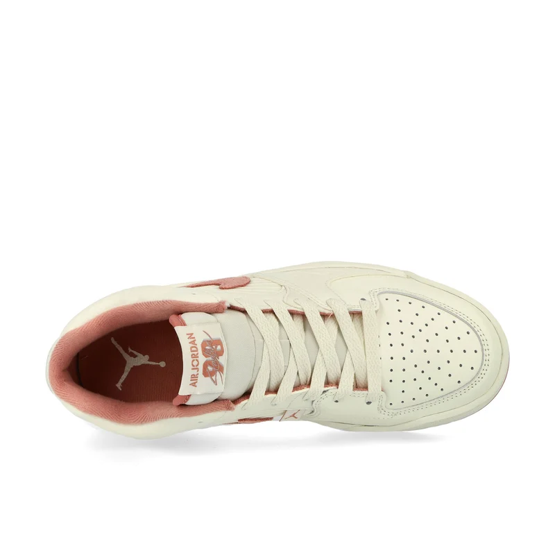 Wmns Jordan Stadium 90