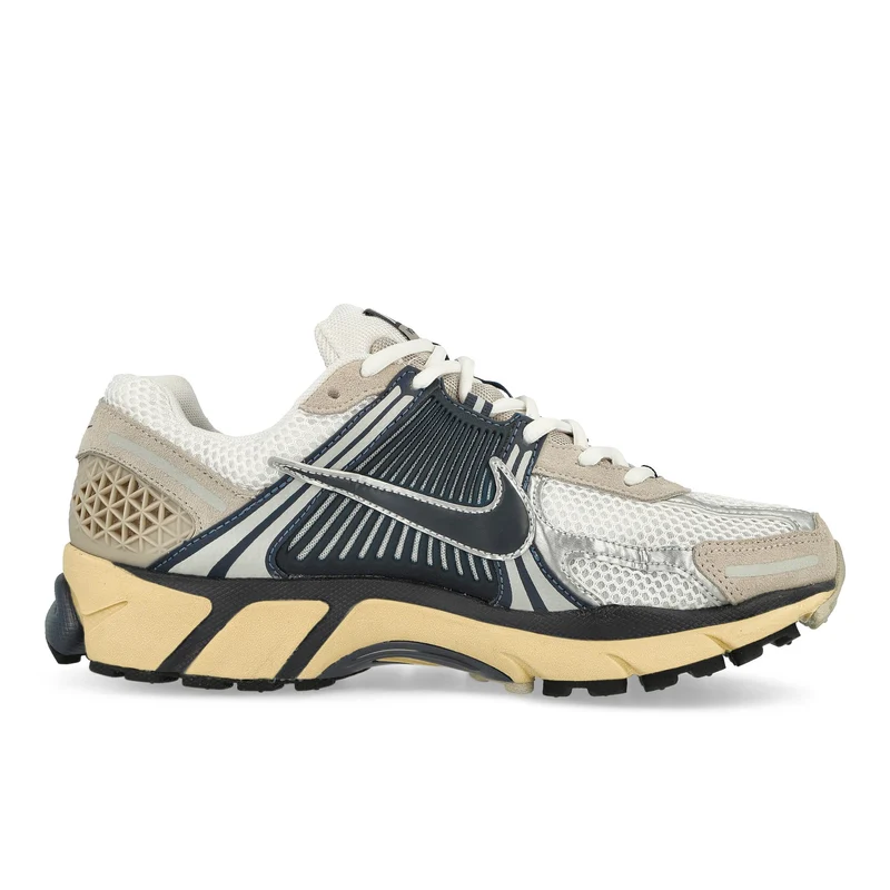 Zoom Vomero 5