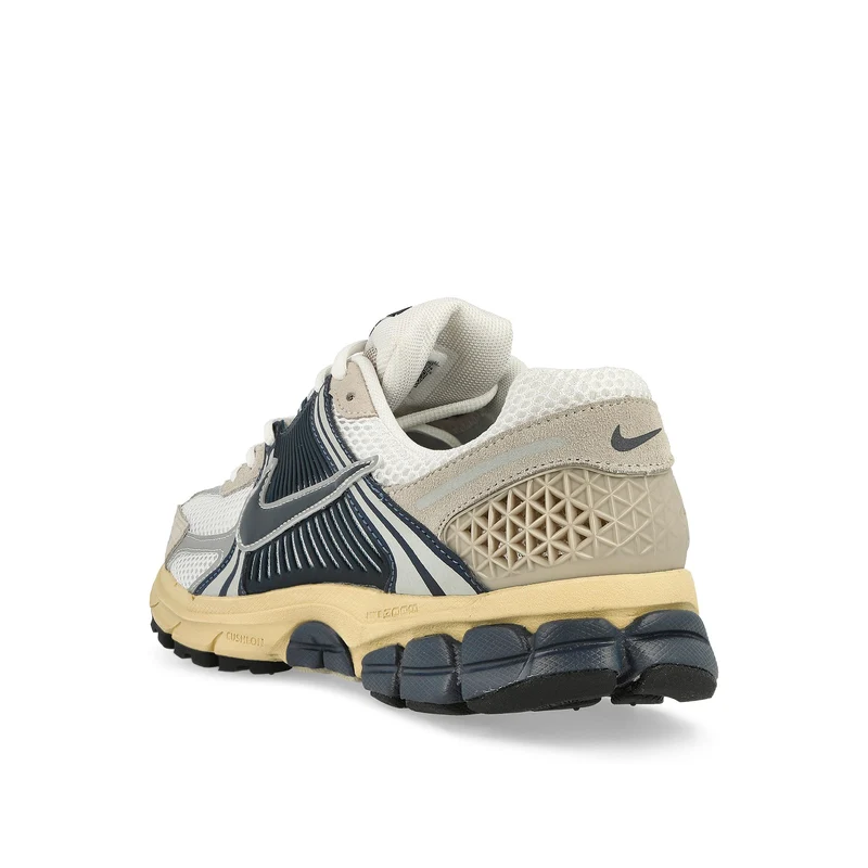 Zoom Vomero 5