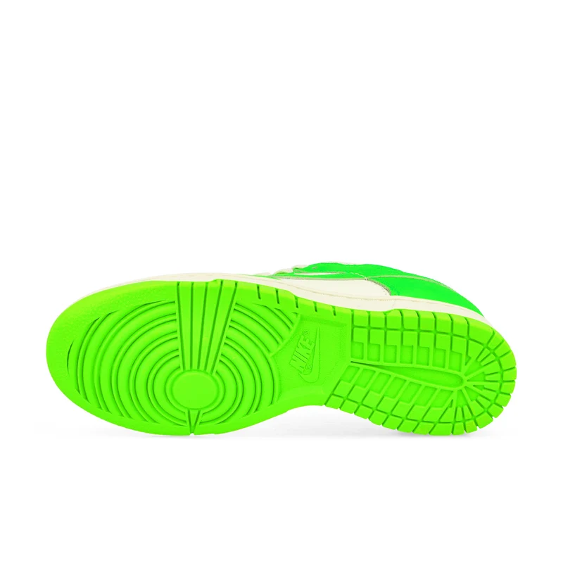 W Dunk Low