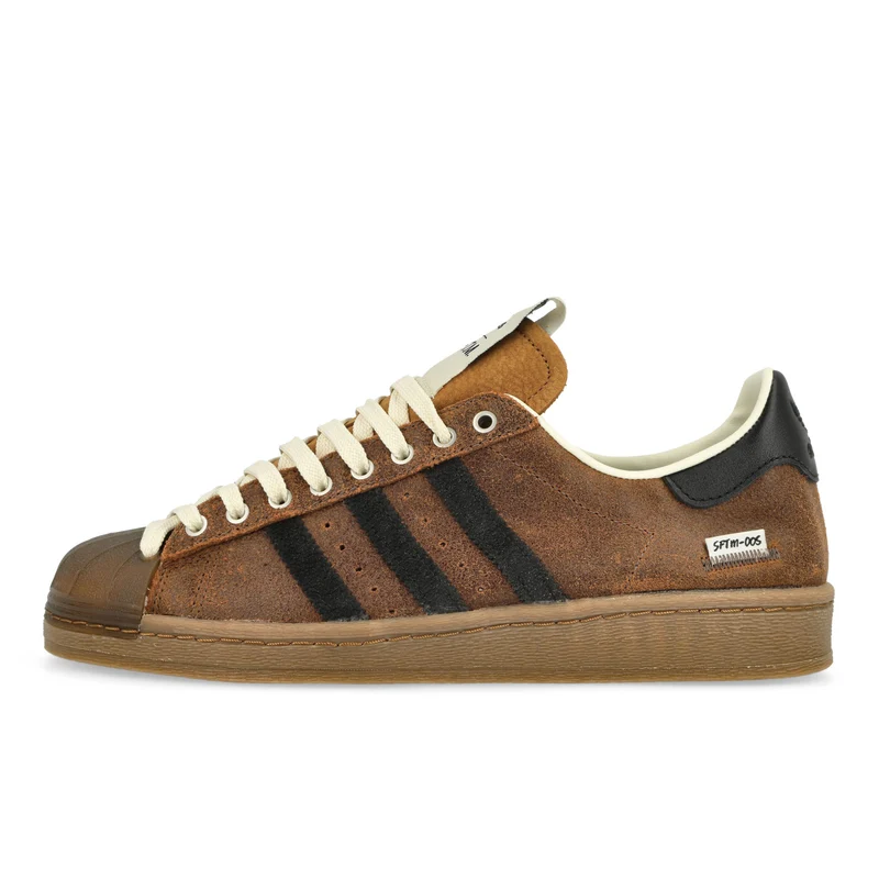 Superstar 82