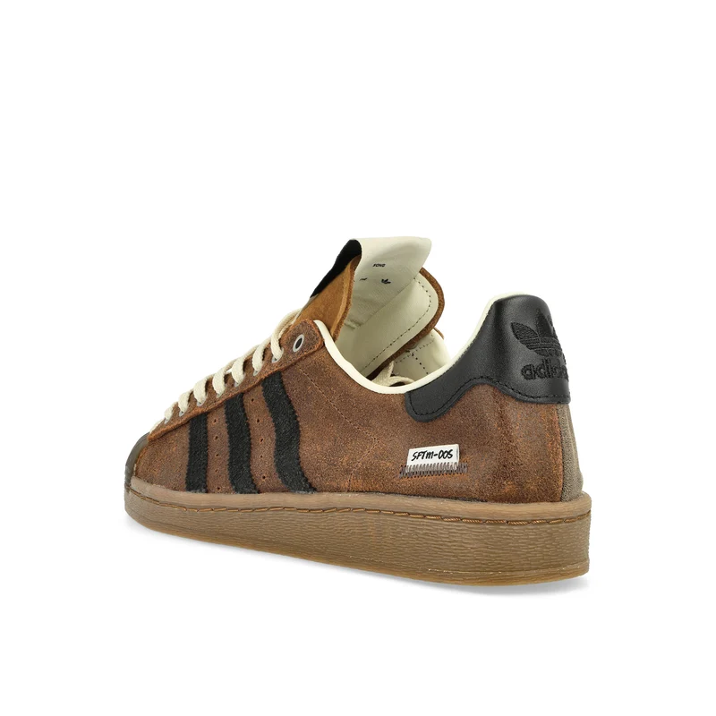 Superstar 82