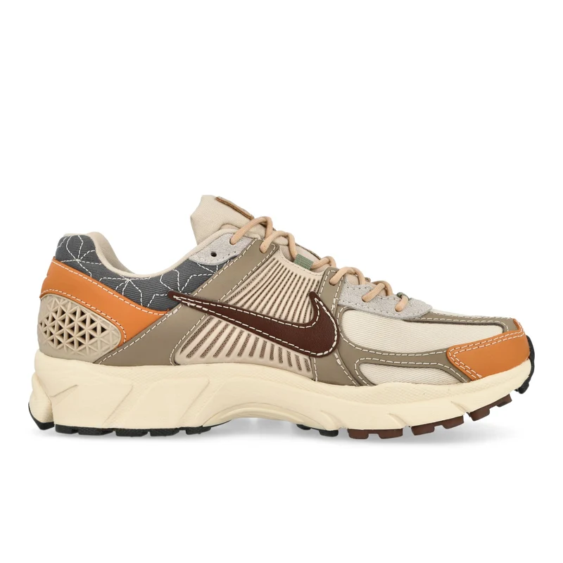 Zoom Vomero 5