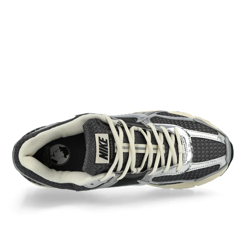 Zoom Vomero 5
