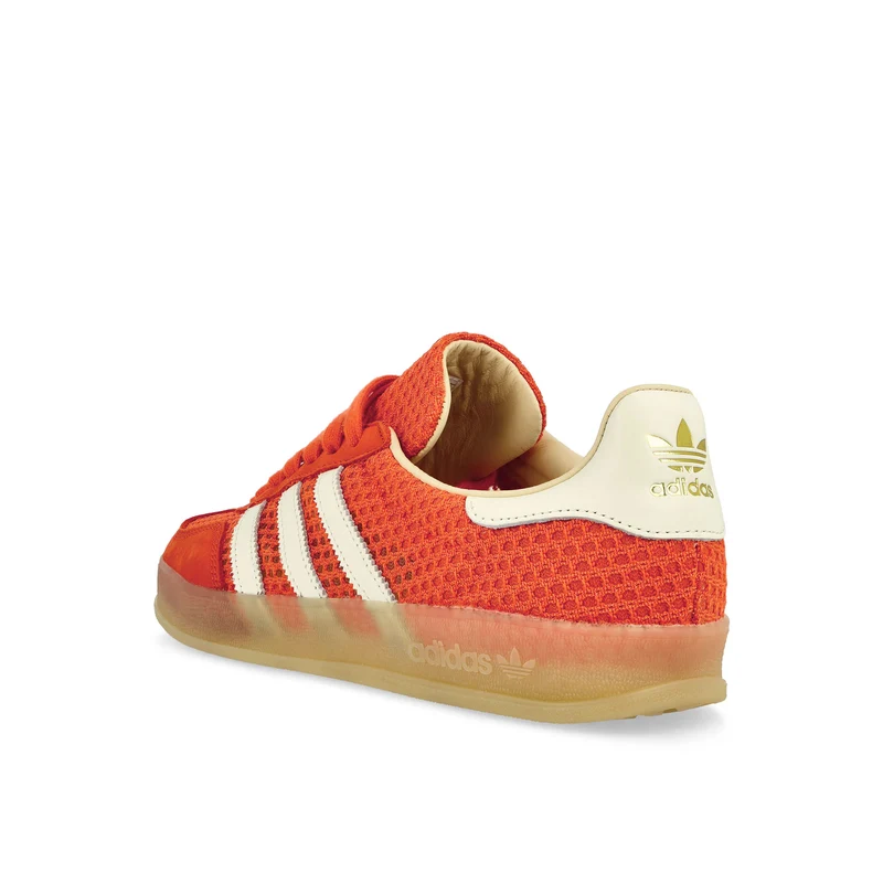 Gazelle Indoor
