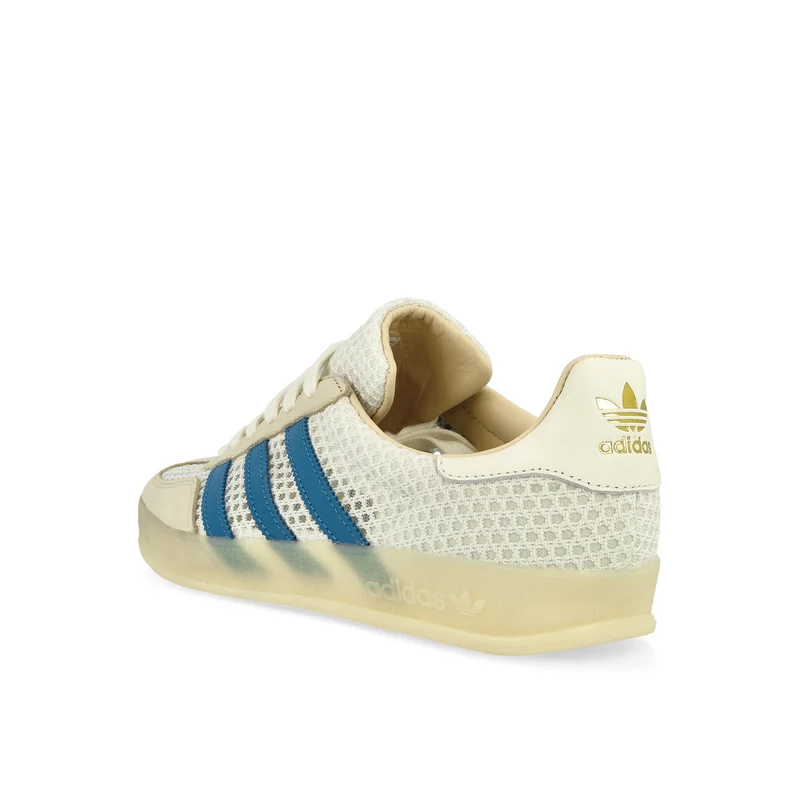Gazelle Indoor