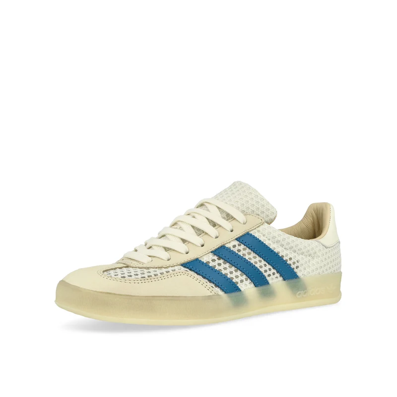 Gazelle Indoor