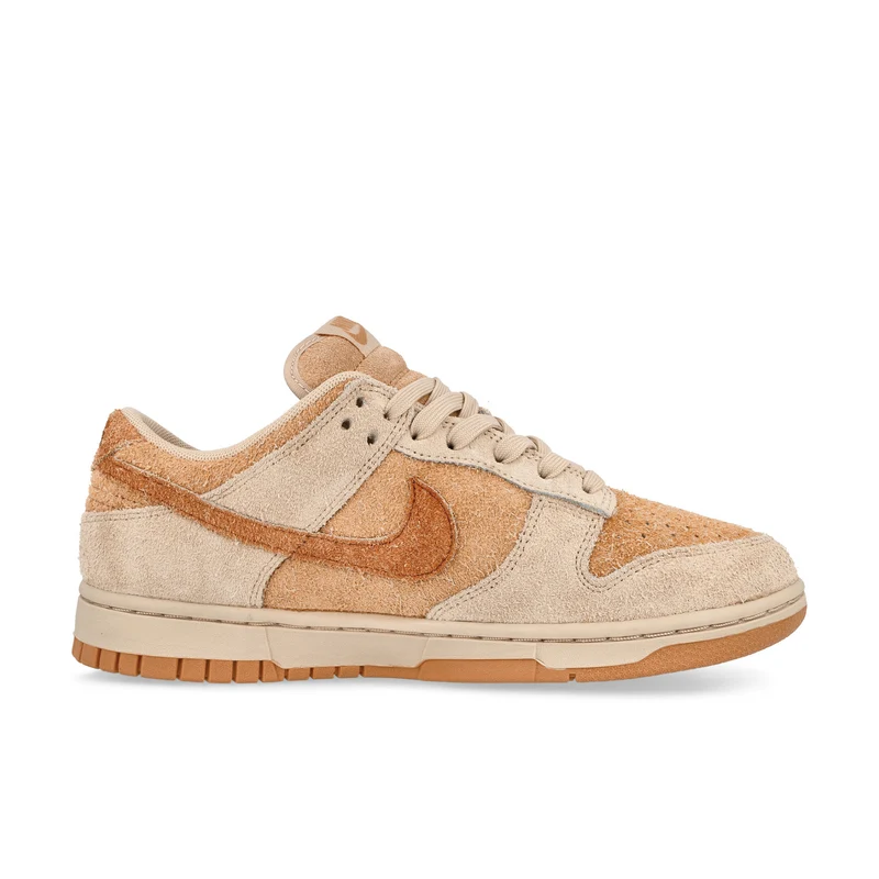 W Dunk Low