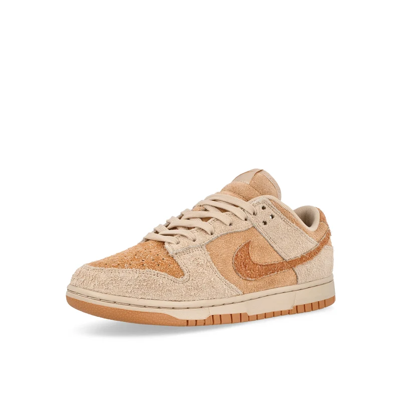 W Dunk Low