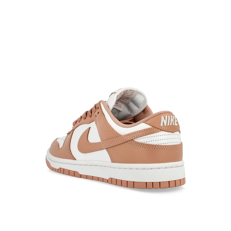 W Dunk Low