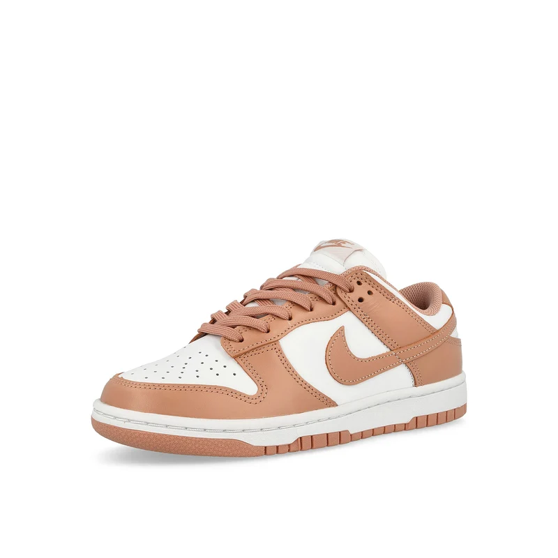 W Dunk Low