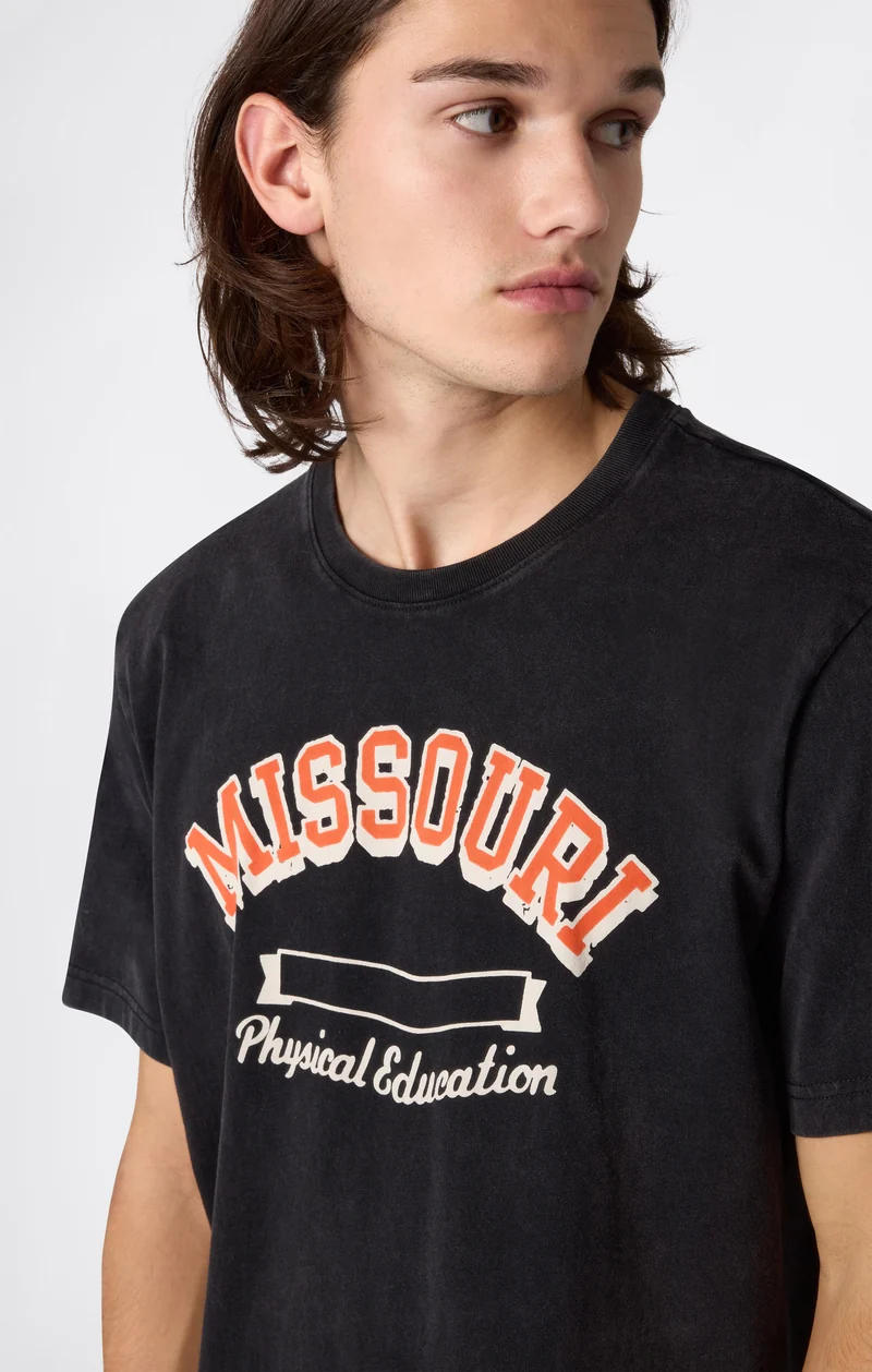 Men’s Heavy Cotton T-Shirt with Reverse Weave Print
