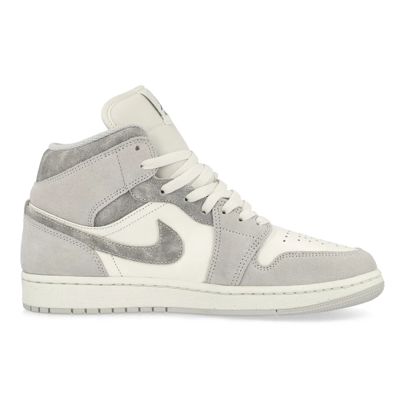 Air Jordan 1 Mid SE